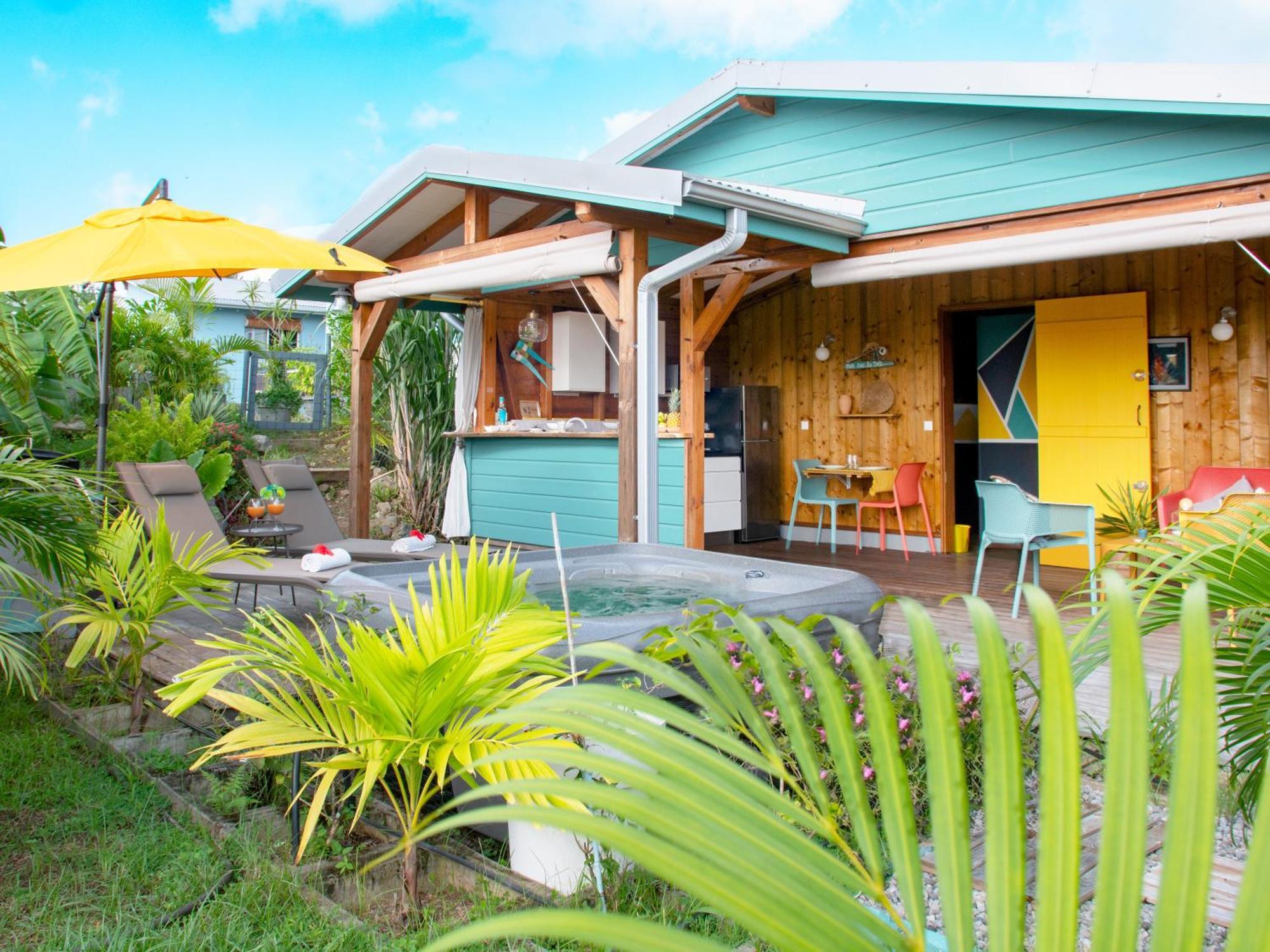 Bungalows Ti Lodge Martinique - Pres De La Plage Avec Jacuzzi Prive Sainte-Luce Exterior photo